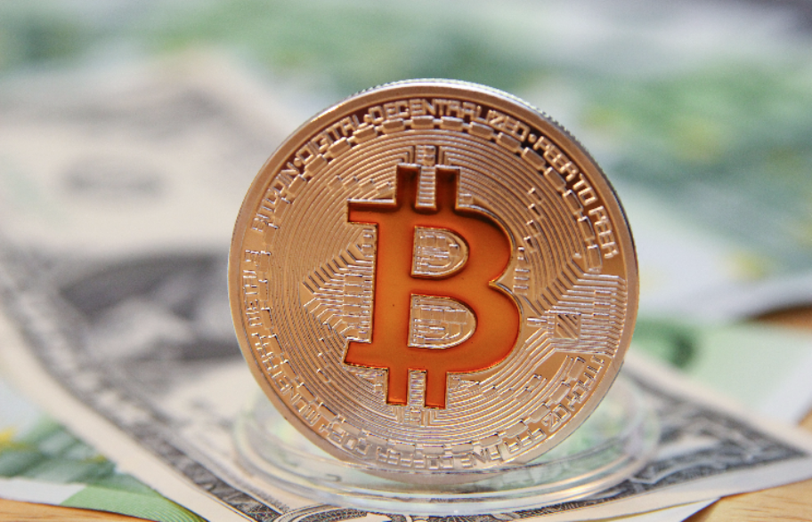 Курс биткоина превысил $20 000