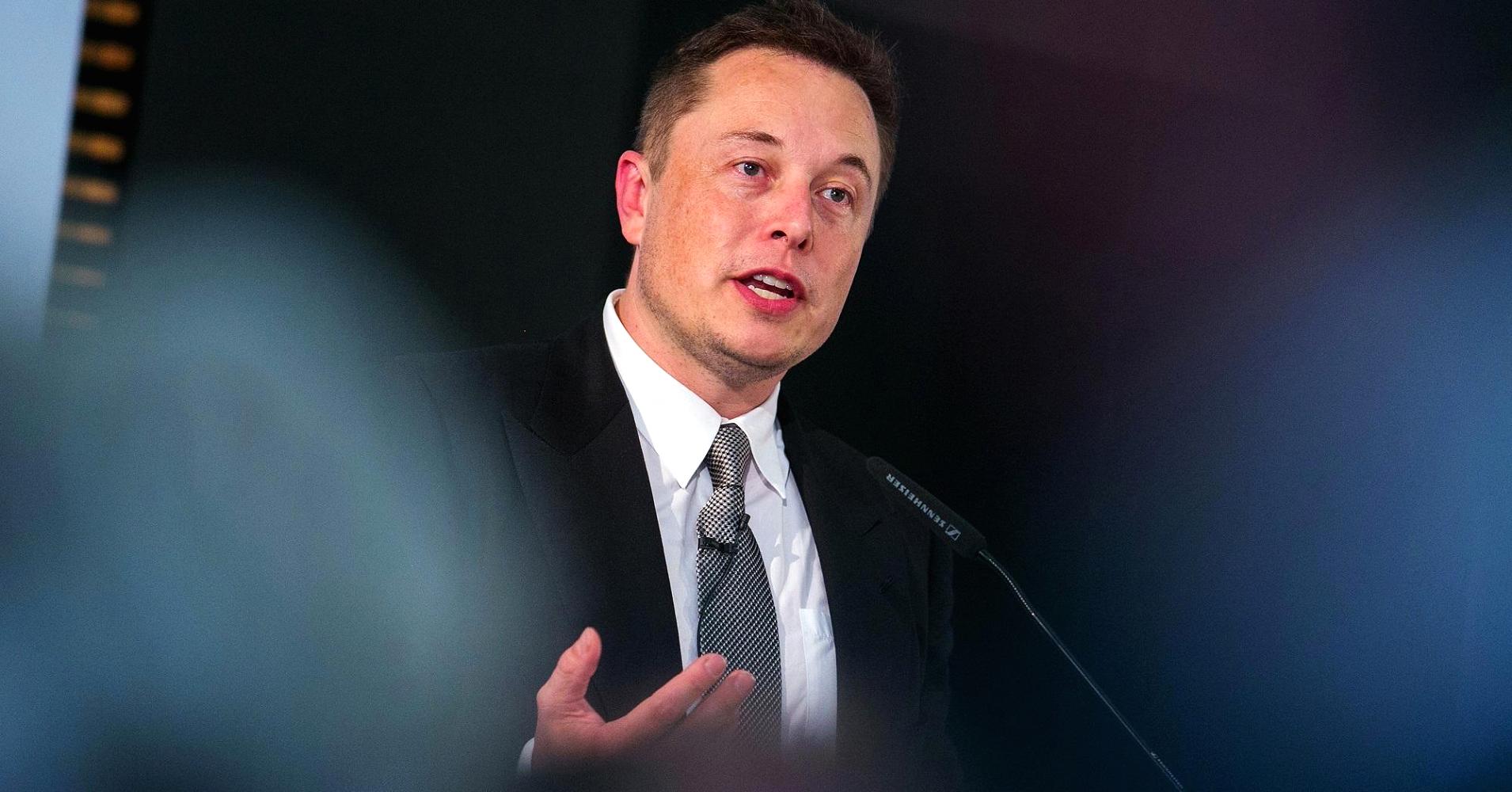 Tesla лишит Илона Маска зарплаты