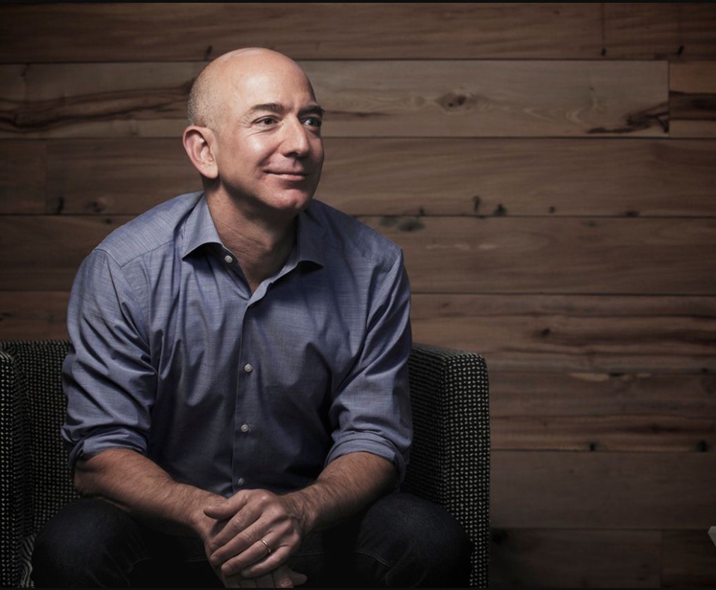"Никто не просил создавать Amazon. Но мир был готов": о чем Безос написал инвесторам