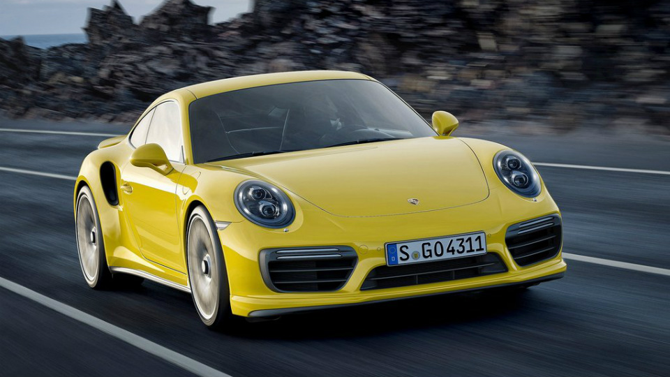 Porsche 911 Turbo стал мощнее и быстрее