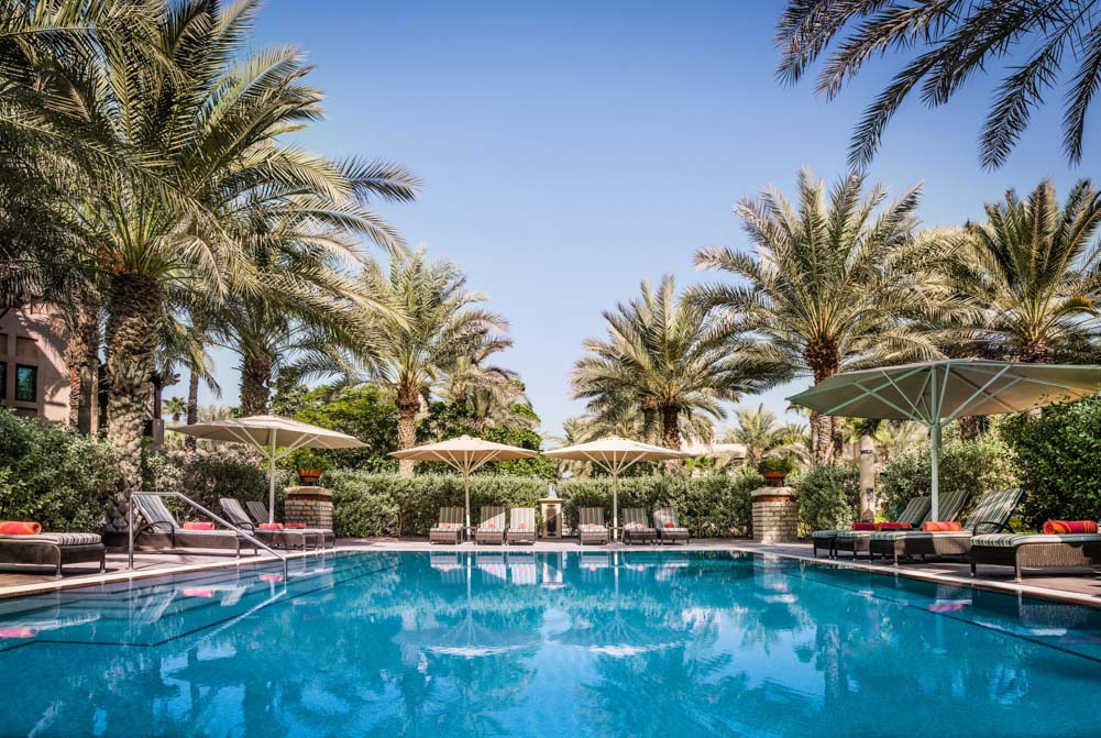 Jumeirah Beach Hotel в Дубае: Гавань в шумном городе