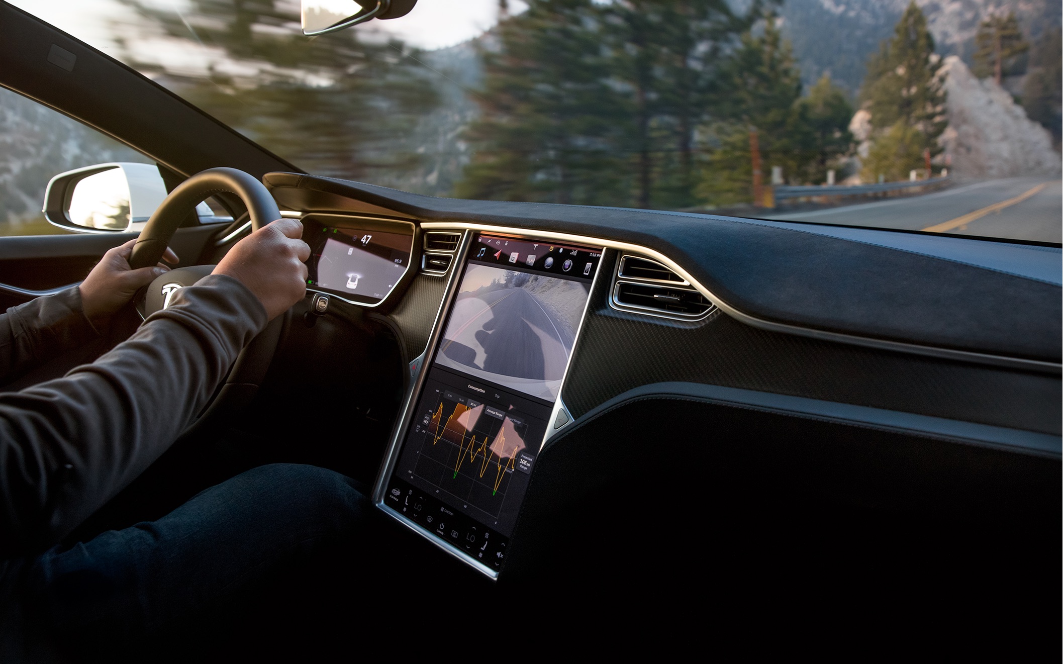 В Tesla появилась функция "пуков по запросу"